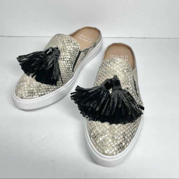 Donald J. Pliner Pauly Snake Tassel Slip Mule - Picture 9 of 11